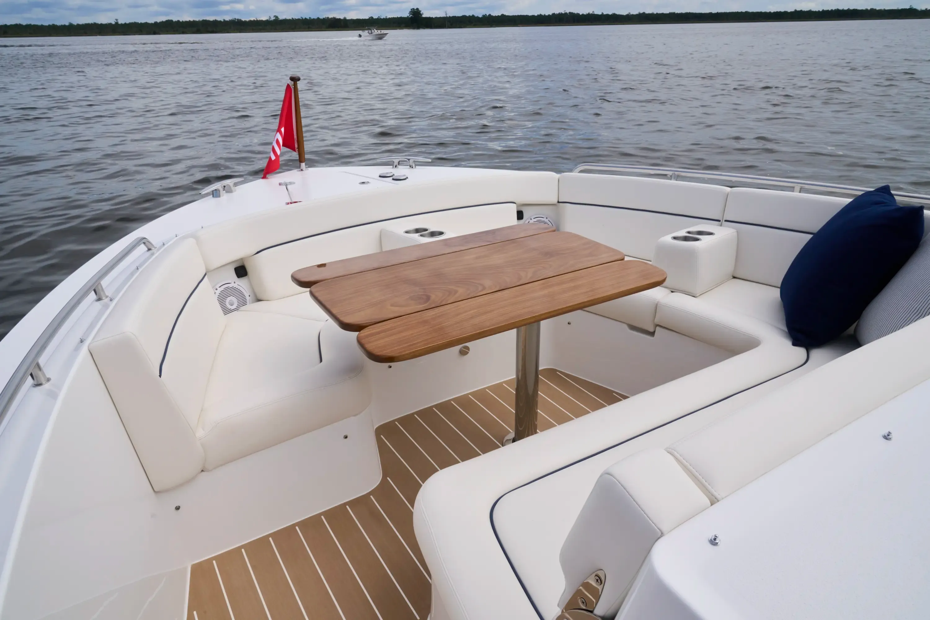 MJM 47X open-bow entertaining